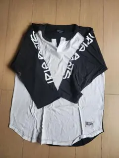 STUSSY ヘンリーネック 七分袖 カットソー ブラック×ホワイト Mのサムネイル
