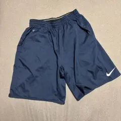 Nike ネイビー ハーフパンツ