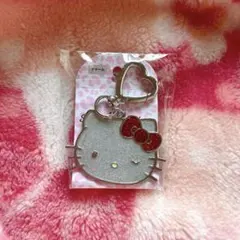 新品　キティちゃん フェイスキーホルダー　チャーム　ハローキティ