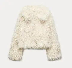 ZARA ホワイト ファー風コート ショート丈