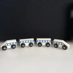 IKEA 木製 列車 ミニカー 4両セット