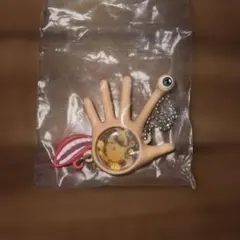 寄生獣　ミギー　キーホルダー　ガチャ