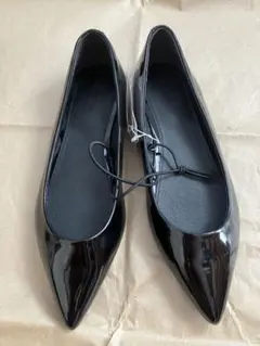 【人気商品】☆送料込み☆ブラック ポインテッドフラットシューズ❤️ユニクロ