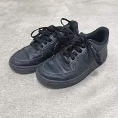 Nike Air Force 1 ブラックスニーカー