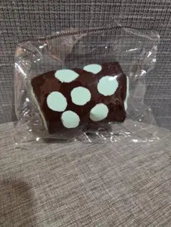 KIKI スクイーズ ミントチョコ ドット ロールケーキ