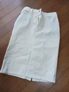 【美品】ホワイト コットンタイトスカート