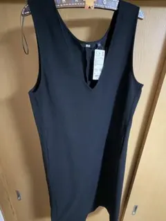【新品未使用】UNIQLO ジャンパースカート ブラック Lサイズ