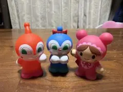 アンパンマンキャラクターと列車セット