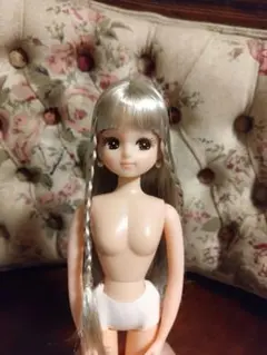 キャッスルリカちゃん ブロンド 裾カール - メルカリ