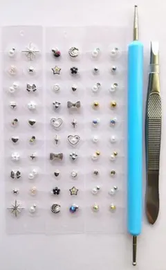 耳ツボジュエリー♡まとめ売り♡60粒♡金粒♡匿名発送