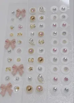 本日のサービス品！　耳ツボジュエリー60粒　金アレ対応