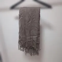 H&M 薄手 グレー ベージュフリンジ付き 大判ストール 新品未使用