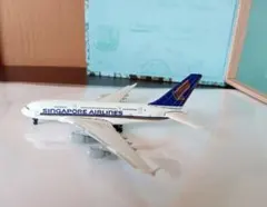 Bombardier CSeries CS100 模型 - メルカリ