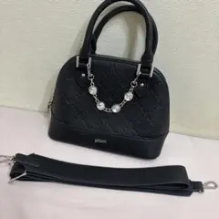 pium ショルダーバッグ
