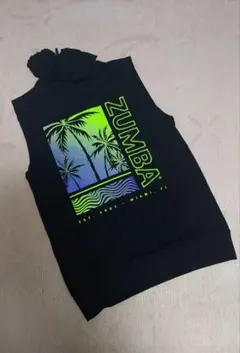 ZUMBA フード付きベスト 黒