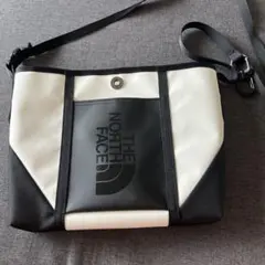 ノースフェイス　サコッシュ ホワイト