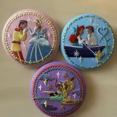 ディズニー刺繍缶バッジ 3個セット
