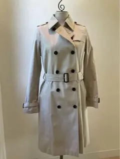 [美品]ナチュラルビューティーベイシック　トレンチコート