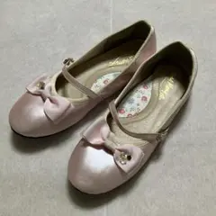ピンク リボン付き バレエシューズ