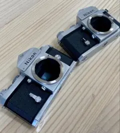 Nikon F フィルム一眼レフカメラ ボディ2台セット（写真の2台）です