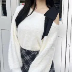 INGNI 肩リボンフェザーワンショルニット