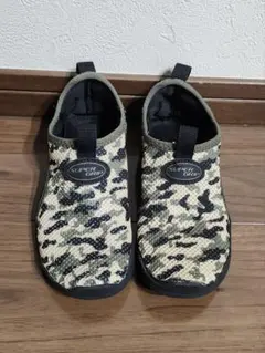 SUPER GRIP 1700 迷彩柄 マリンシューズ　キッズシューズ　20cm