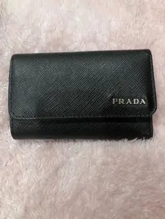 PRADA ブラック レザー キーケース