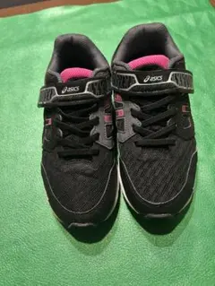asics 黒/ピンク スニーカー　21cm