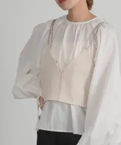 Amiur エミレ　lady like back cross bustier