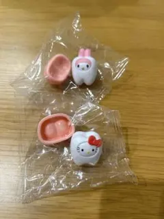 ガチャガチャ サンリオ みんなでなっちゃお！ 歯　キティ マイメロディ セット