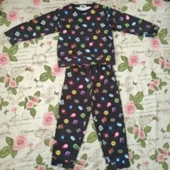 カラフルピーチ　パジャマ　総柄　140