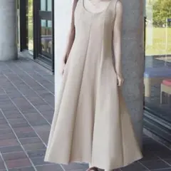 完売✨ローレン マキシ丈ワンピース バックオープン ロング丈 伸縮性 キャミ