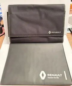 RENAULT 車検証ケースのサムネイル