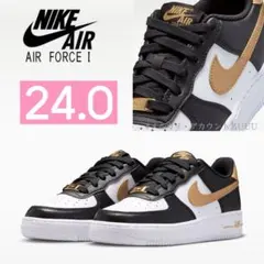 【新品24cm】NIKE｜エアフォース１GS｜ブラック/ホワイト/ゴールドのサムネイル
