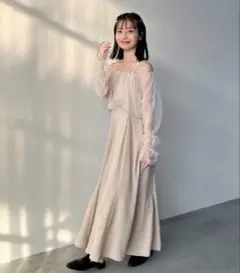 hinari チュールオケージョンドレス