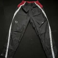 Nike キッズトレーニングパンツ 黒/赤