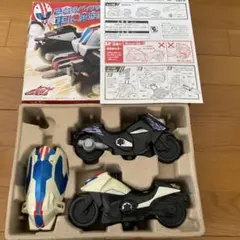 仮面ライダー ドライブ　バイク 変形おもちゃ