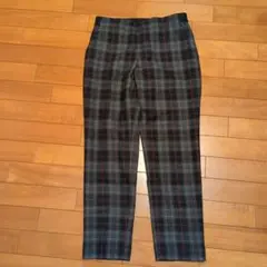 ユニクロ　クロップドパンツM　チェック柄