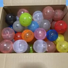 ガチャガチャ　空カプセル　カプセルトイ用カラフル球形ケース　50個