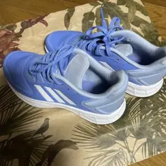 adidas ランニングシューズ ライトブルー