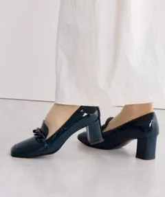 ダークグリーン スクエアトゥパンプス