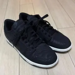 超美品　NIKEスニーカー　黒　25センチ