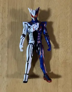【中古】仮面ライダーノクス アクションフィギュアのサムネイル
