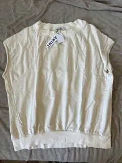 定価11000円ノースリーブ Tシャツ クリーム色