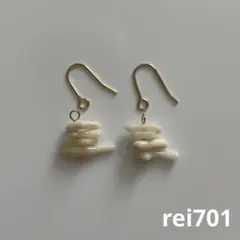 No.377 シンプル　サンゴ　ピアス　イヤリング
