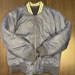 TOMMY HILFIGER リバーシブルジャンパー120cm