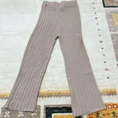 【新品未使用】プリーツパンツ Mサイズ ベージュ