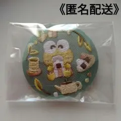 サンリオ　刺繍缶バッジ　けろけろけろっぴ
