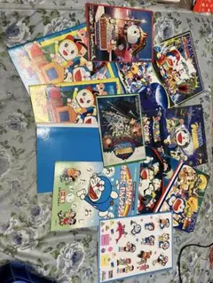 ドラえもん グッズ大量　映画パンフレット、新品未使用ノート、ジャンボカードセット