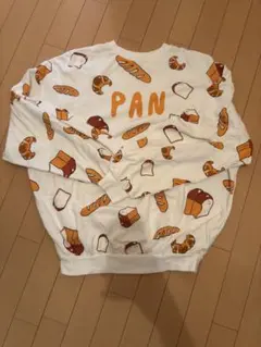 PUNYUS パン柄 スウェット トレーナー